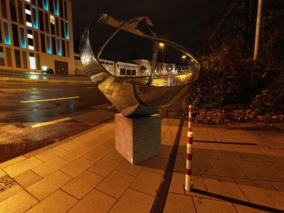 Shiny_Sculpture_Night.jpg (152.21 KiB) Viewed 3294 times Shiny_Sculpture_Night.jpg